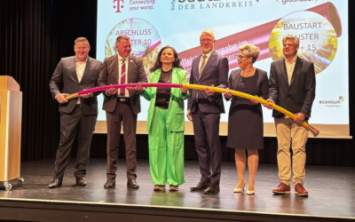Gigabitausbau im Landkreis Bautzen: Neun Projekte in Betrieb genommen, symbolischer Spatenstich für zwei weitere Vorhaben